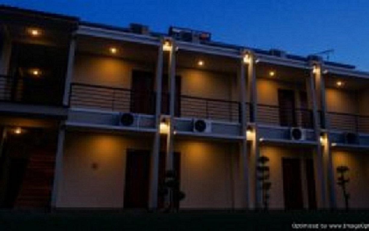 Hastina Hotel Lombok Mataram Buitenkant foto