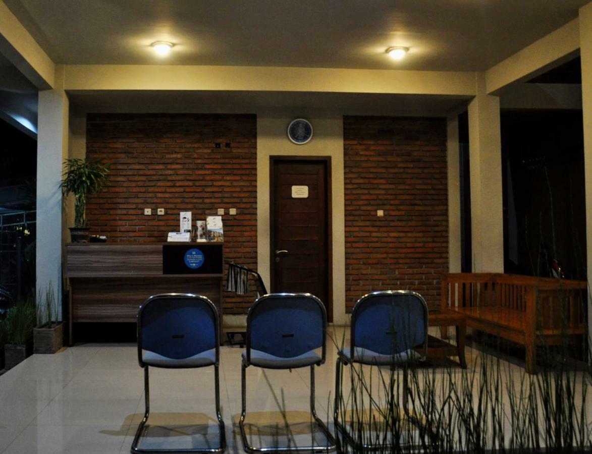 Hastina Hotel Lombok Mataram Buitenkant foto