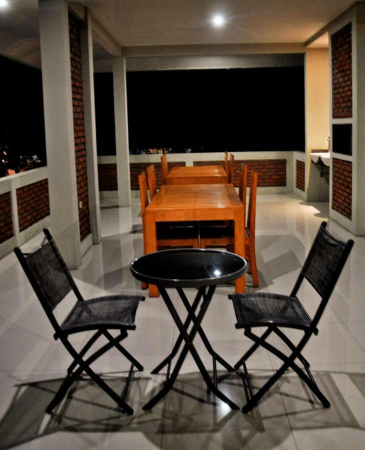 Hastina Hotel Lombok Mataram Buitenkant foto