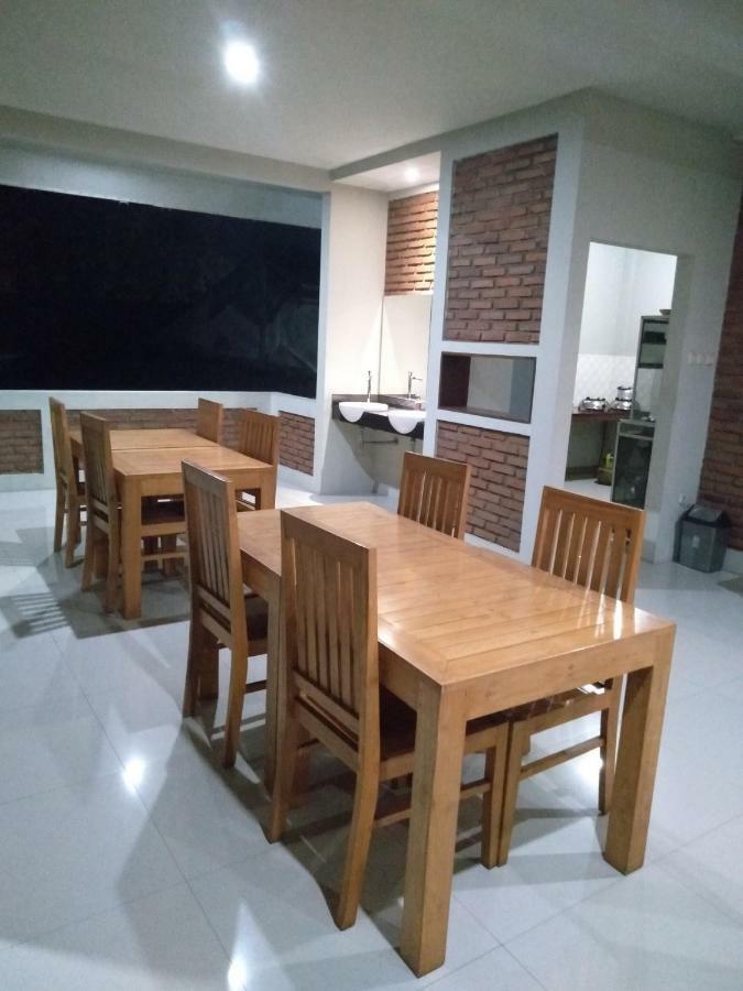 Hastina Hotel Lombok Mataram Buitenkant foto