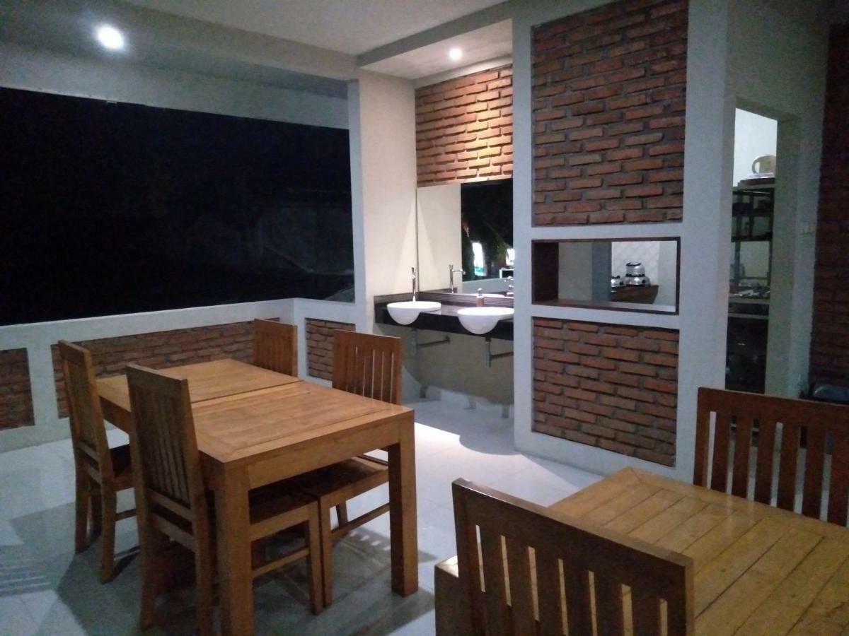 Hastina Hotel Lombok Mataram Buitenkant foto